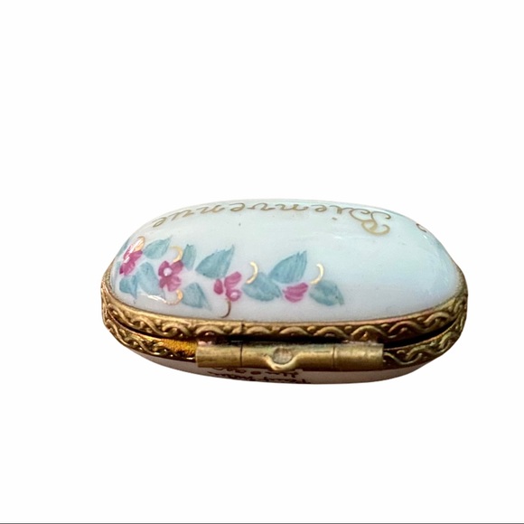 Sold//Bienvenue Limoge Trinket Box, Authentic, Hand Painted Limoge Trinket Box - Picture 6 of 7